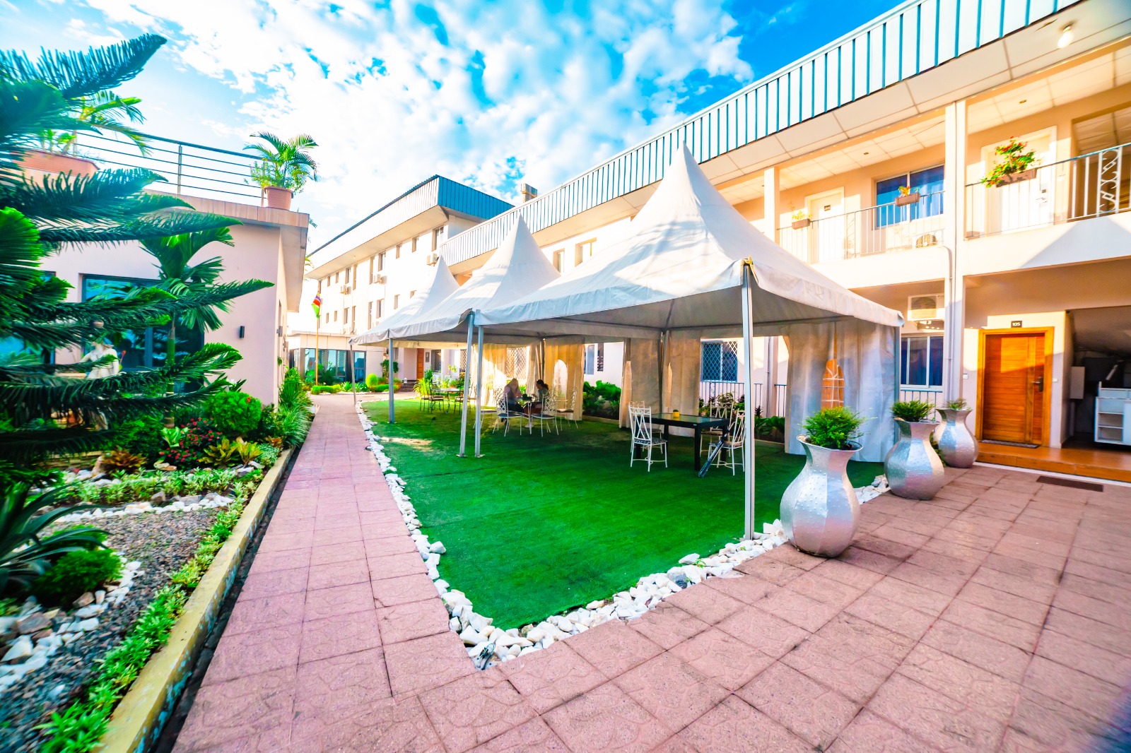Espaces extérieurs de l’hôtel